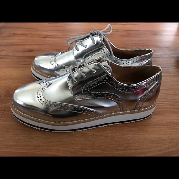 Silver loafers - Picture 1 of 1