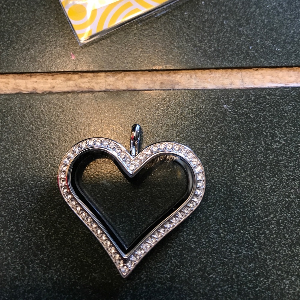 Origami Owl large heart locket