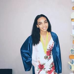 Meet your Posher, Zada