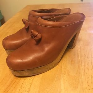 Rachel Comey tan clogs.