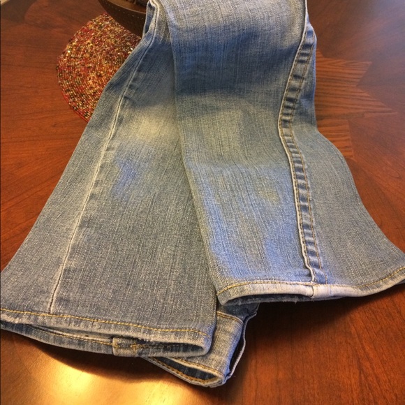 True Religion Jeans - Picture 2 of 4