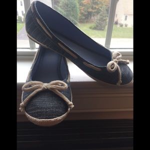 Blue & white summer slip on Shoes Never worn  cute