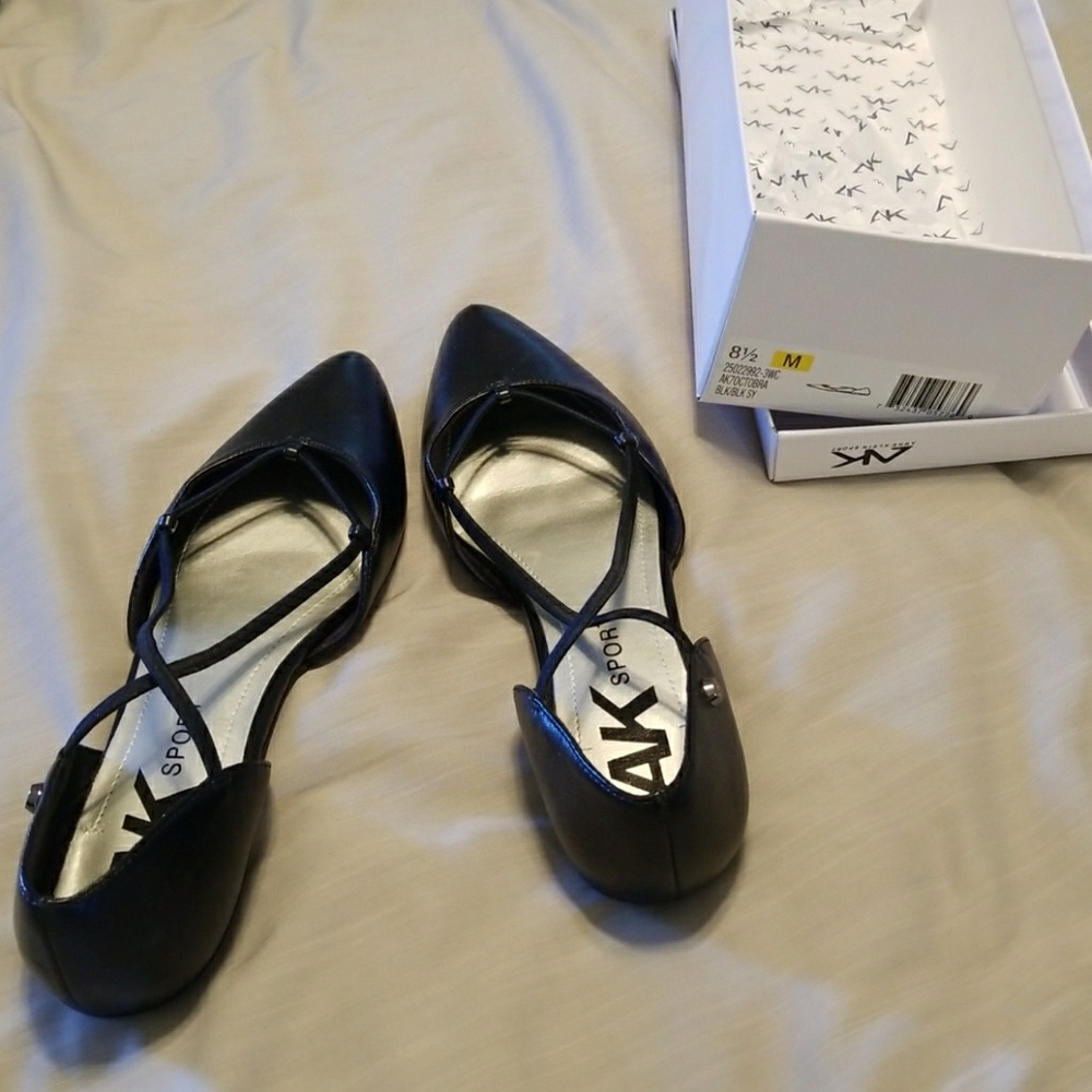 Anne Klein ballet flats