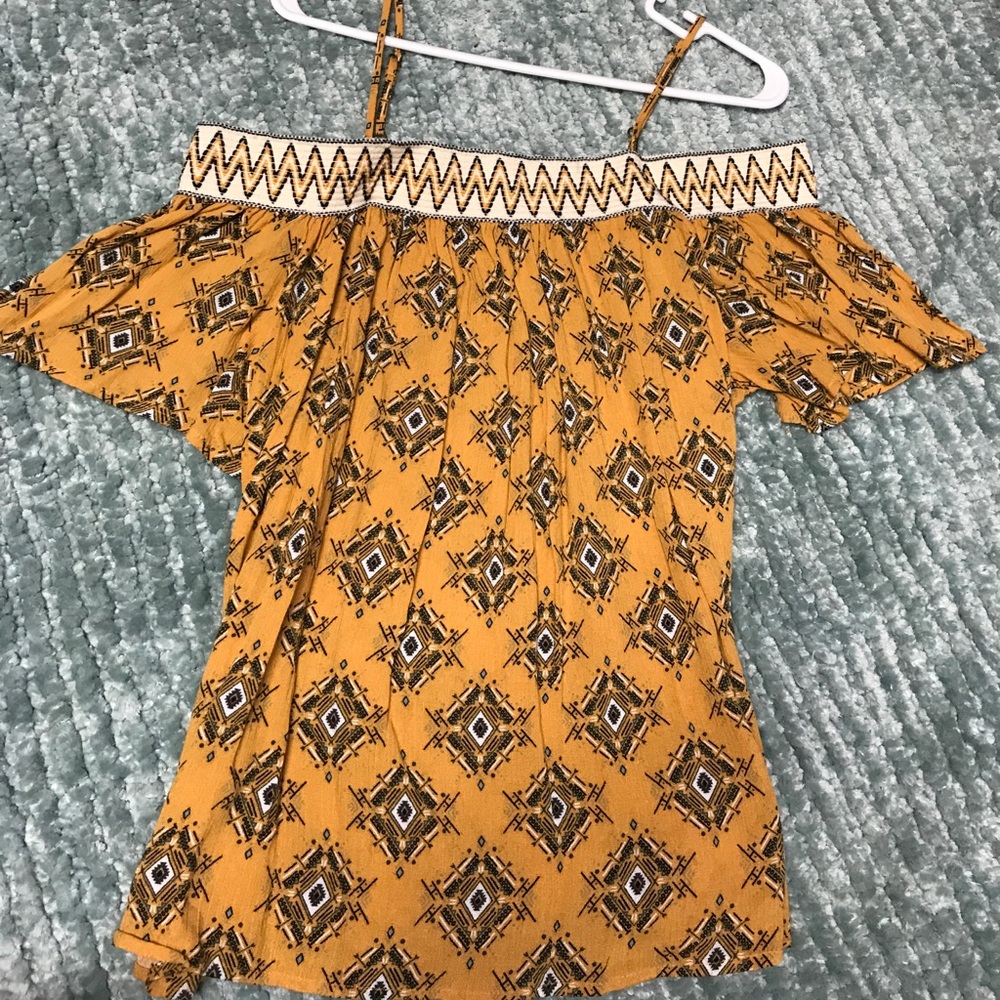 YELLOW PATTERNED SHIRT