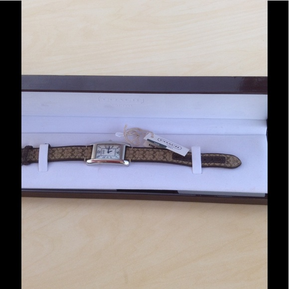 Coach watch - Picture 3 of 5