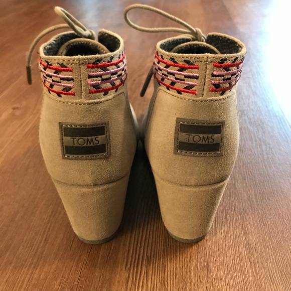 Platform Embroidered Tom Booties - Picture 2 of 4