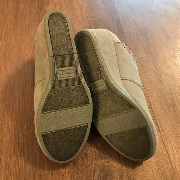 Platform Embroidered Tom Booties - Picture 4 of 4