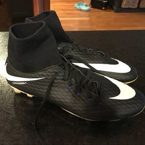 Nike men’s soccer cleat size 11