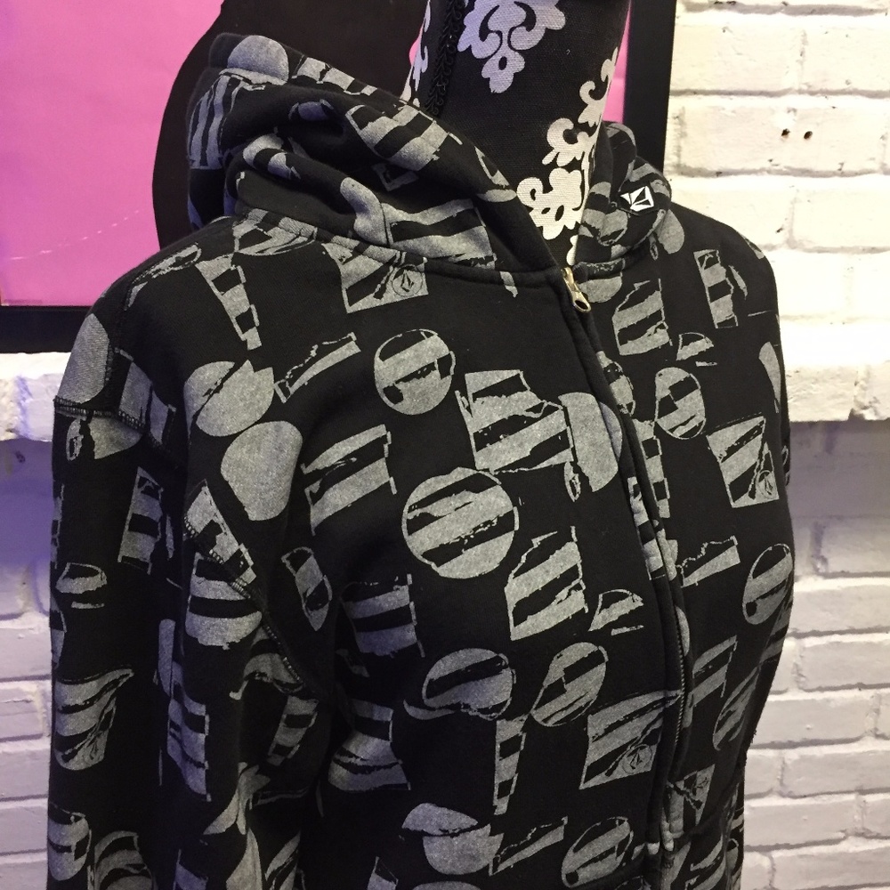 Volcom - Picture 2 of 4
