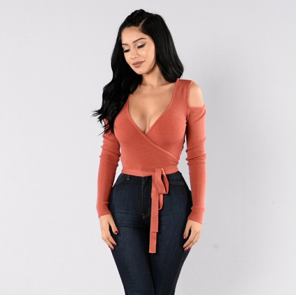 FN crop sweater
