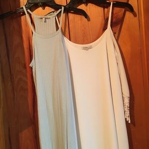 Cold shoulder and sleeveless summer dresses