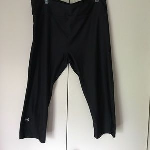 Xl Under Armour black capris
