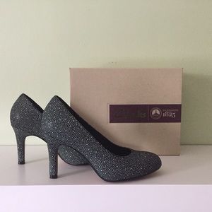 Clarks Heavenly Star Pumps