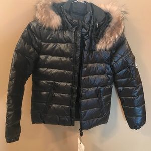 Women’s XS winter coat -BRAND NEW, TAGS ATTACHED