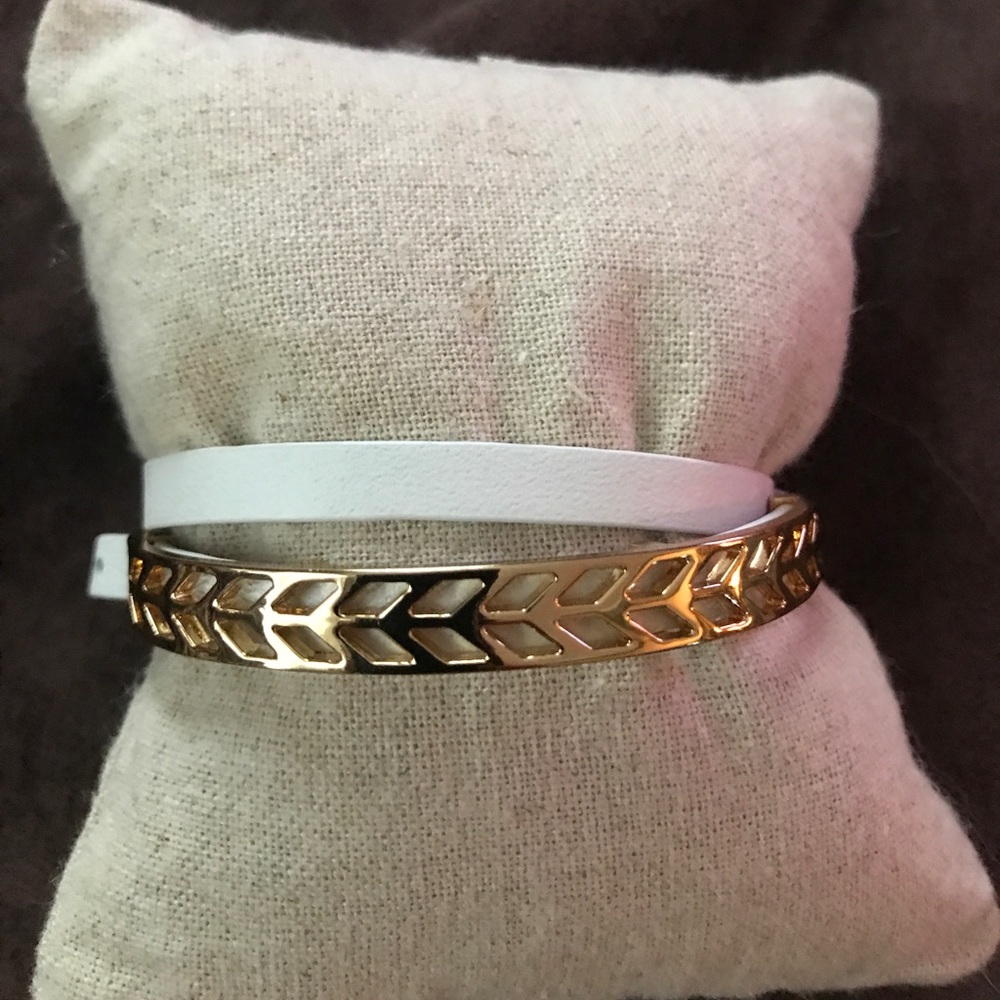 ally wrap bracelet