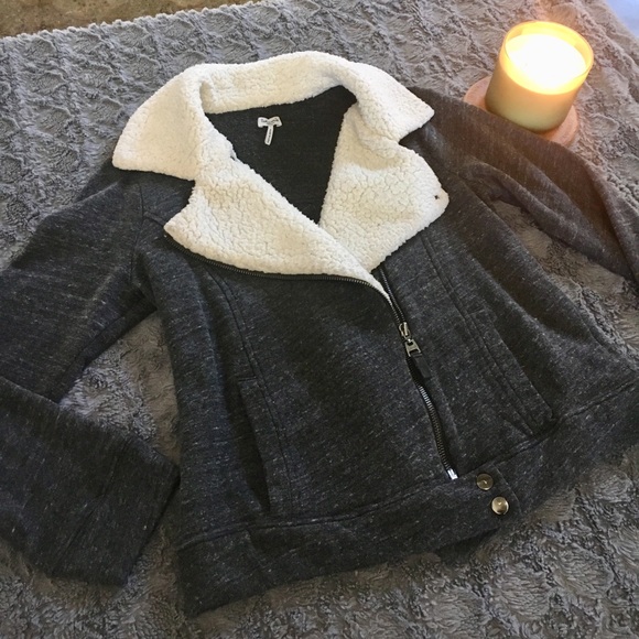 Splendid Jackets & Blazers - SOLD•Splendid Jacket•