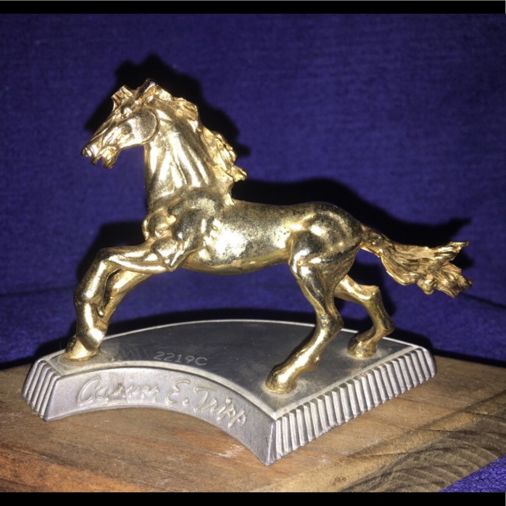 🔥FINAL SALE🔥Guild Collectible Gold & Pewter RARE
