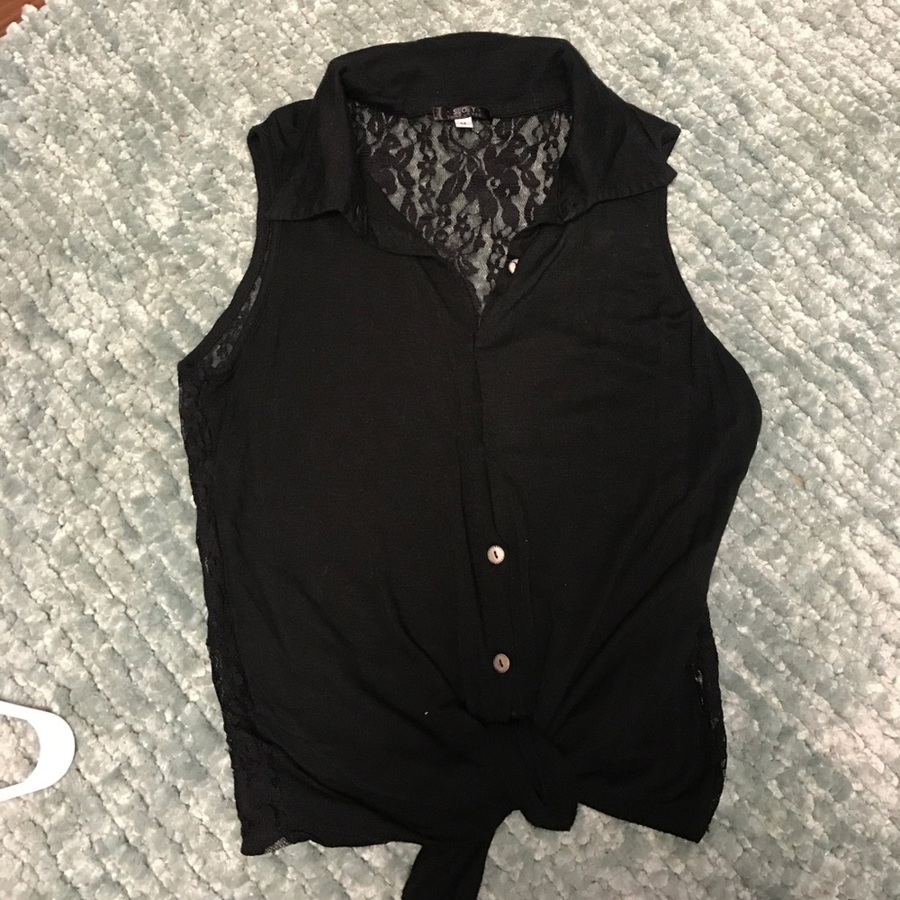 BLACK BOTTON DOWN SHORT SLEEVE