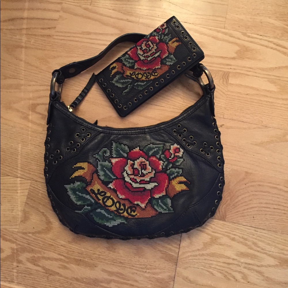 Isabella Fiore leather purse with embroidered rose