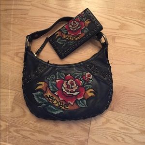 Isabella Fiore leather purse with embroidered rose
