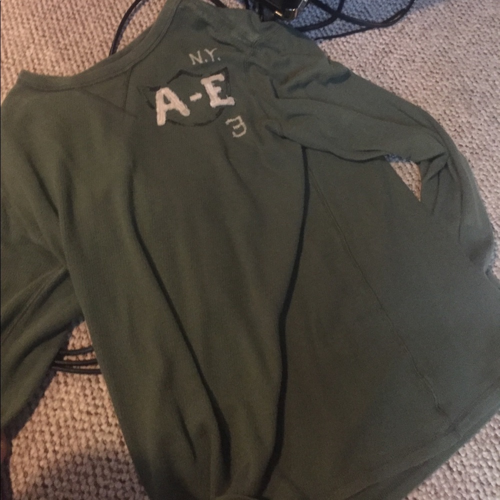 Green American eagle long sleeve