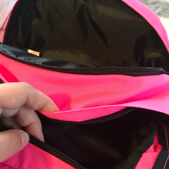 Vs pink backpack nip - Picture 7 of 8
