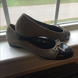 Shoes aerosols size 9 flats grey and black