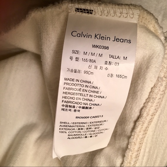 Cozy Calvin Klein Jacket - Picture 5 of 5