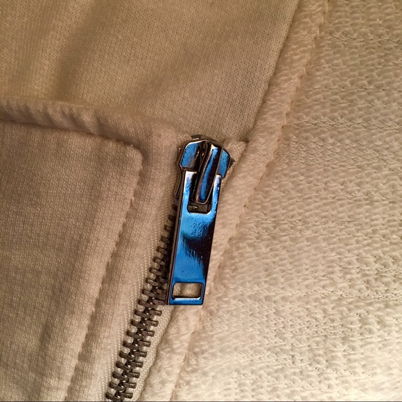 Cozy Calvin Klein Jacket - Picture 3 of 5