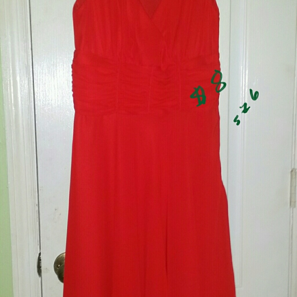 Dresses - Picture 2 of 2