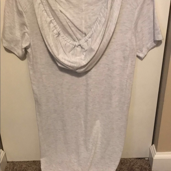 Top - Picture 2 of 2