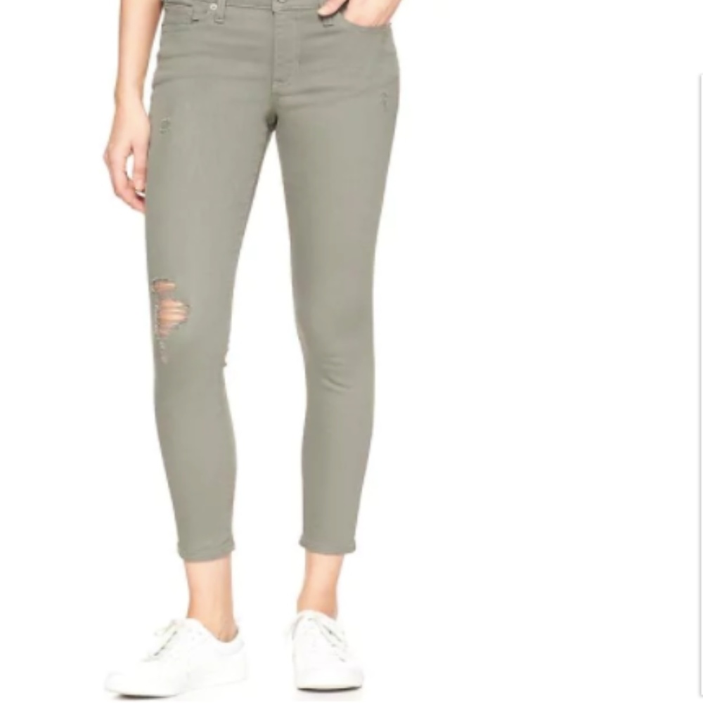 Gap Mid rise destructed jegging skimmer