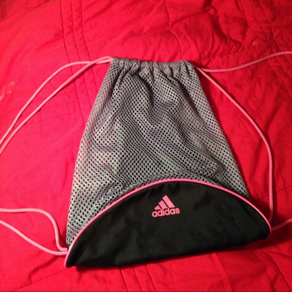 Adidas draw back bag