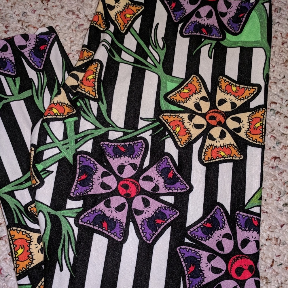 FINAL PRICE DROP! OS DISNEY VILLIANS JACK FLOWERS!