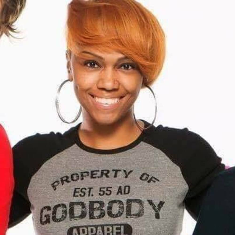 Meet your Posher, Dee