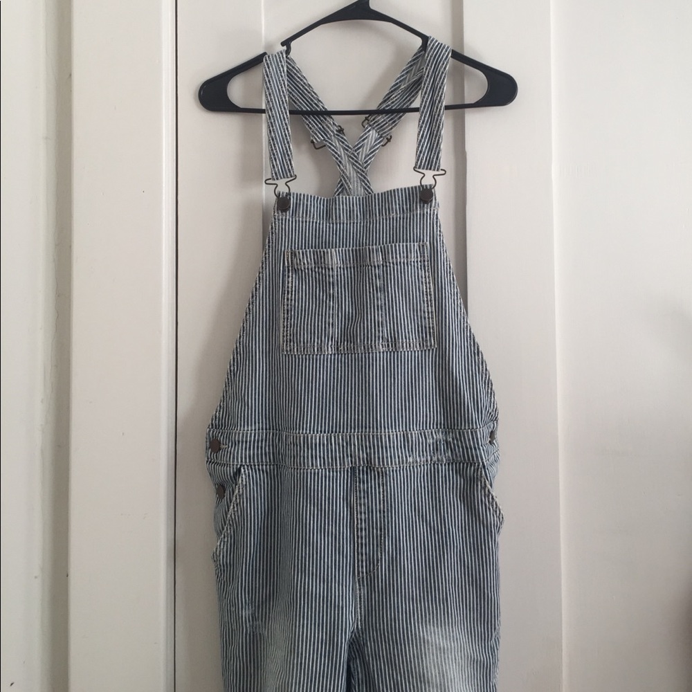 Striped Overalls✨