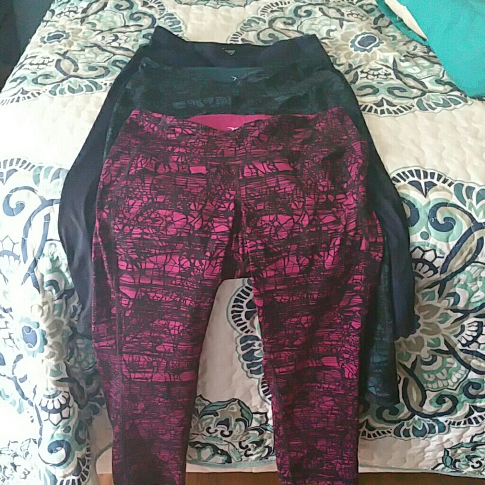 Old Navy active capri stretch exercise pants