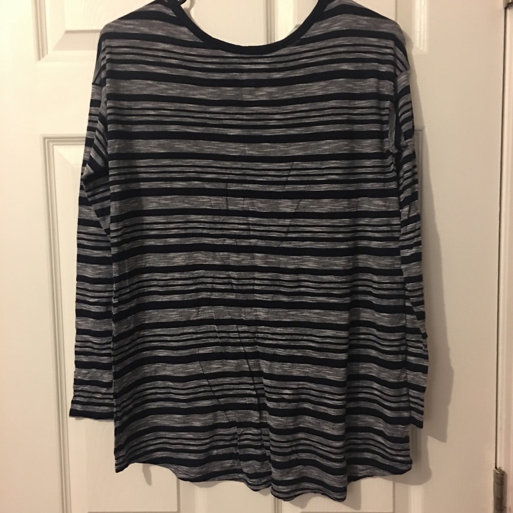 Shirt - Picture 2 of 2