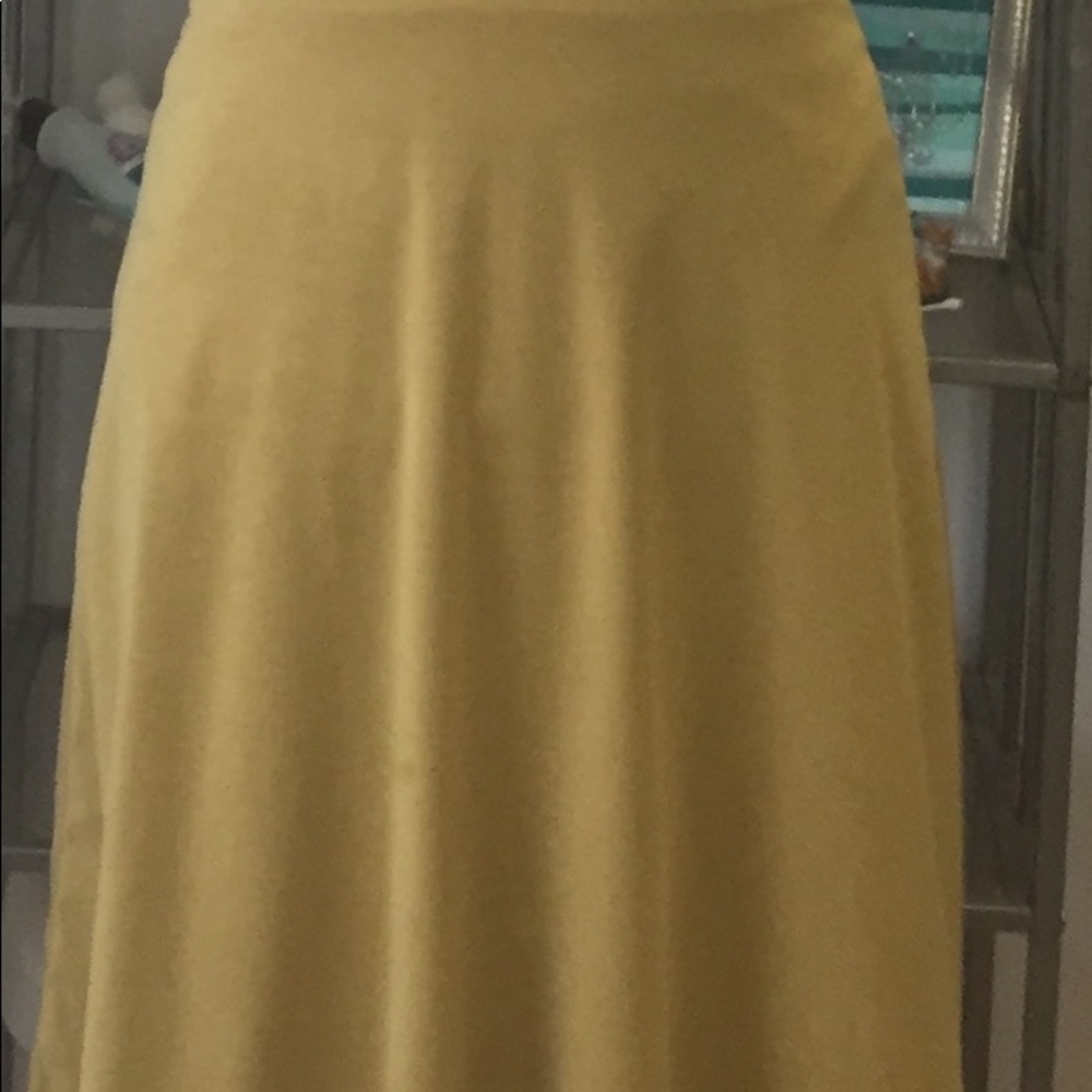 Mustard midi skirt
