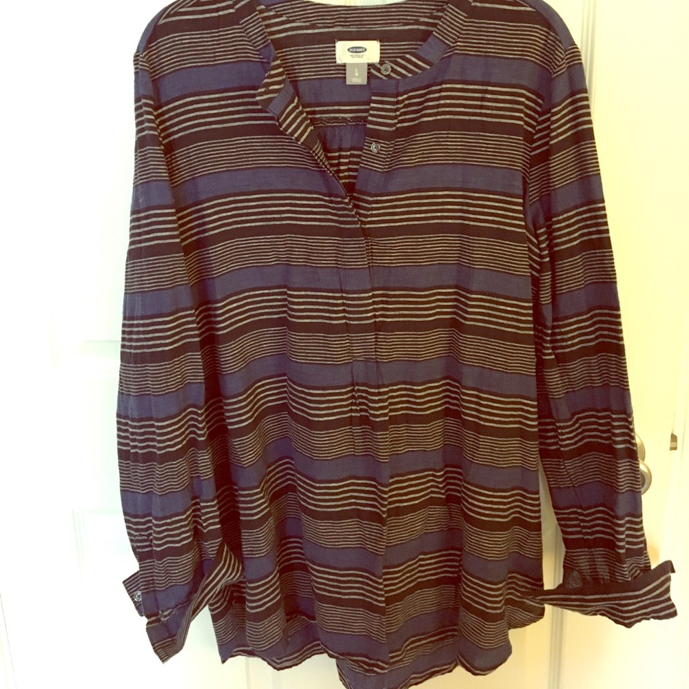 Super cute blue tunic!