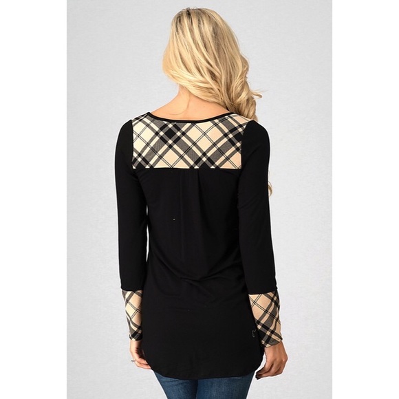 Plaid detail top 💕 - Picture 3 of 4