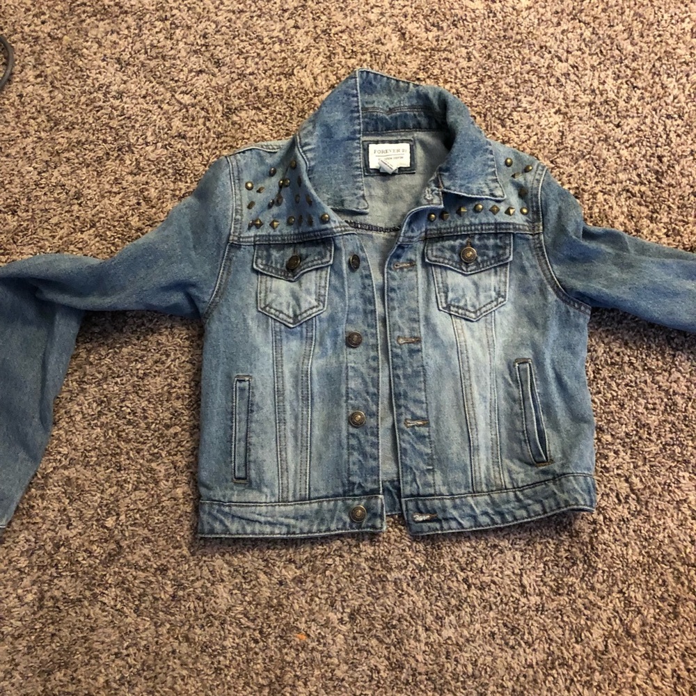 Forever 21 cropped jean jacket small