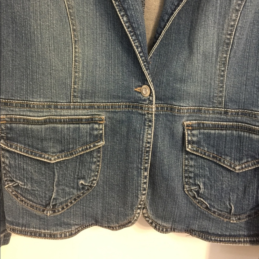 Jean jacket - Picture 4 of 5