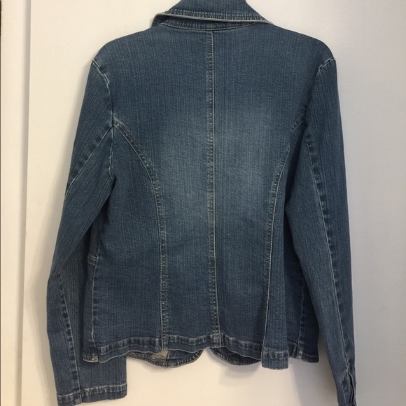 Jean jacket - Picture 5 of 5