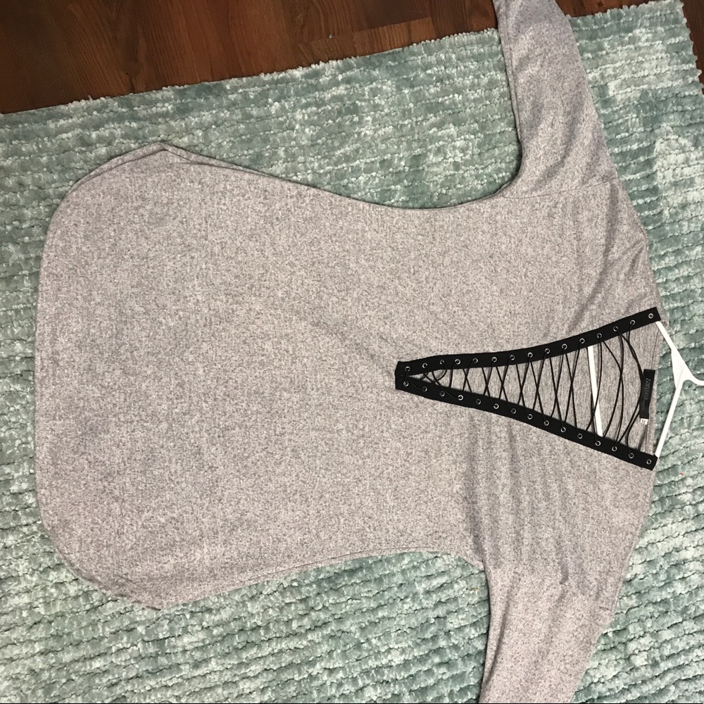 LACE FRONT LONG SLEEVE GRAY AND BLACK DRESS