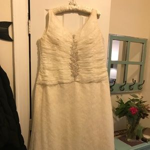 Kleinfeld Amsale wedding dress