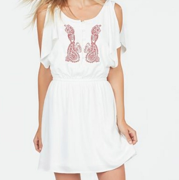 JustFab Embroidered Flutter Sleeve Dress - Picture 2 of 4