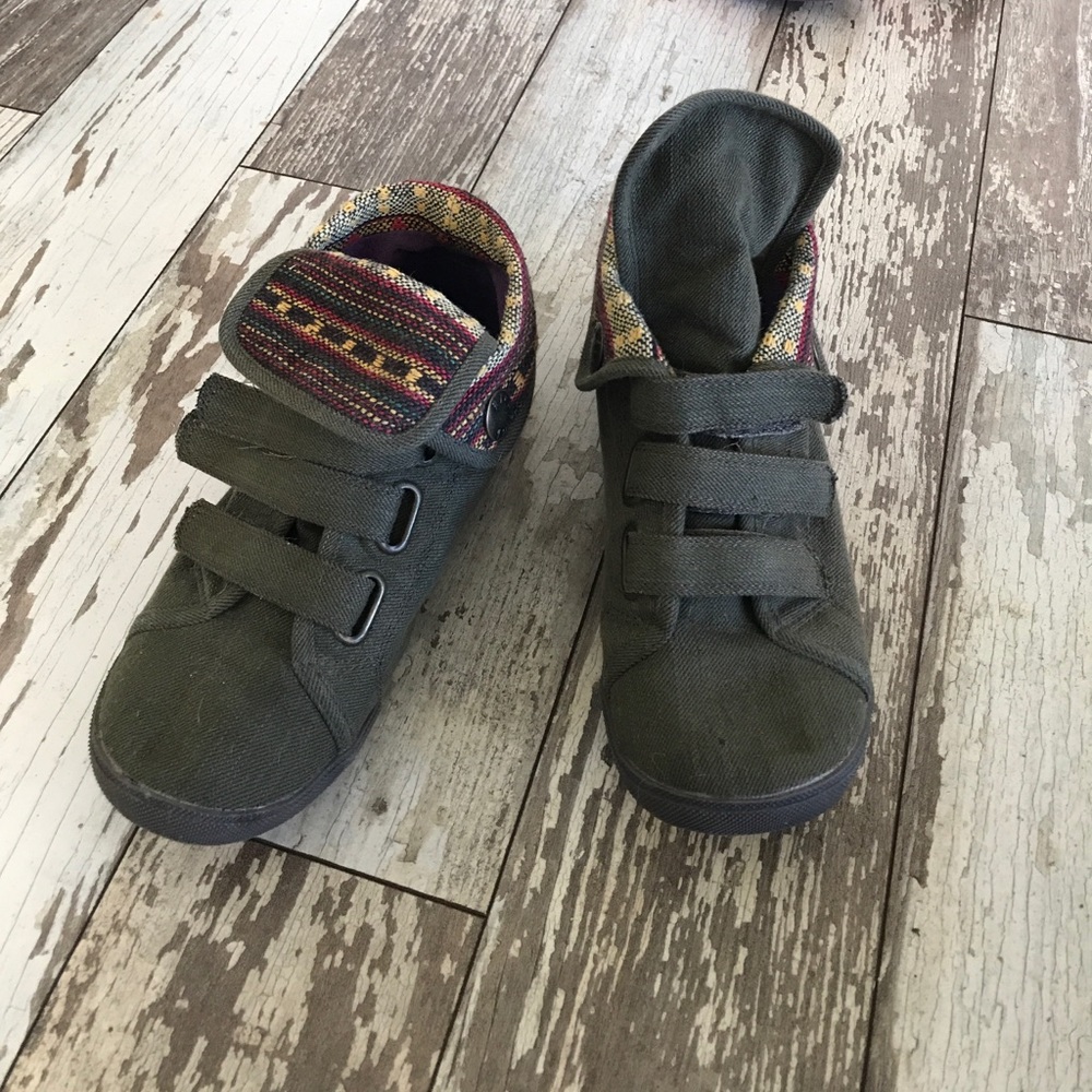 Gently worn Blow Fish booties