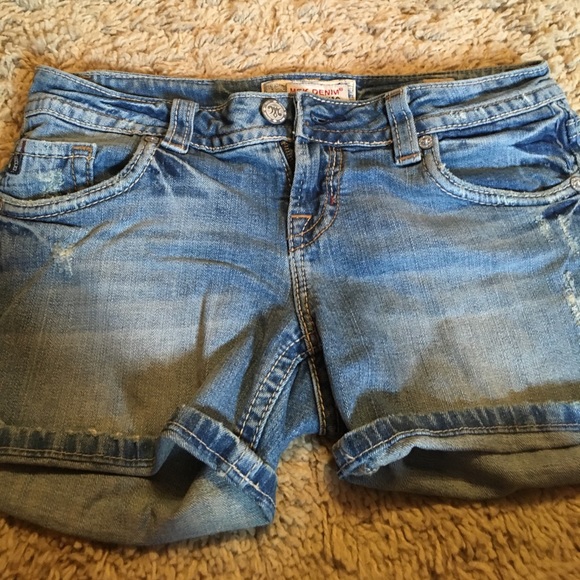 MEK denim shorts size 28 - Picture 2 of 3