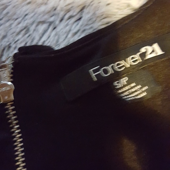 Forever 21 black dress - Picture 3 of 3